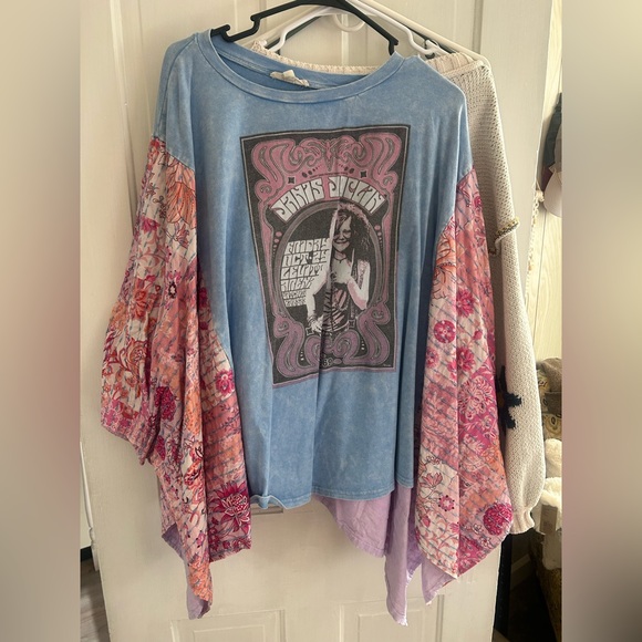 Bohemian Blue and Pink Graphic Top - Picture 1 of 4